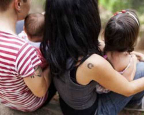 孕40周羊水浑浊是什么原因造成的？