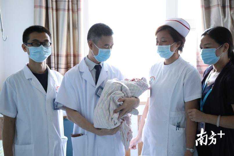 济南单身到代孕生子_济南代孕生殖中心有去过吗_珠海首例第三代试管婴儿在市